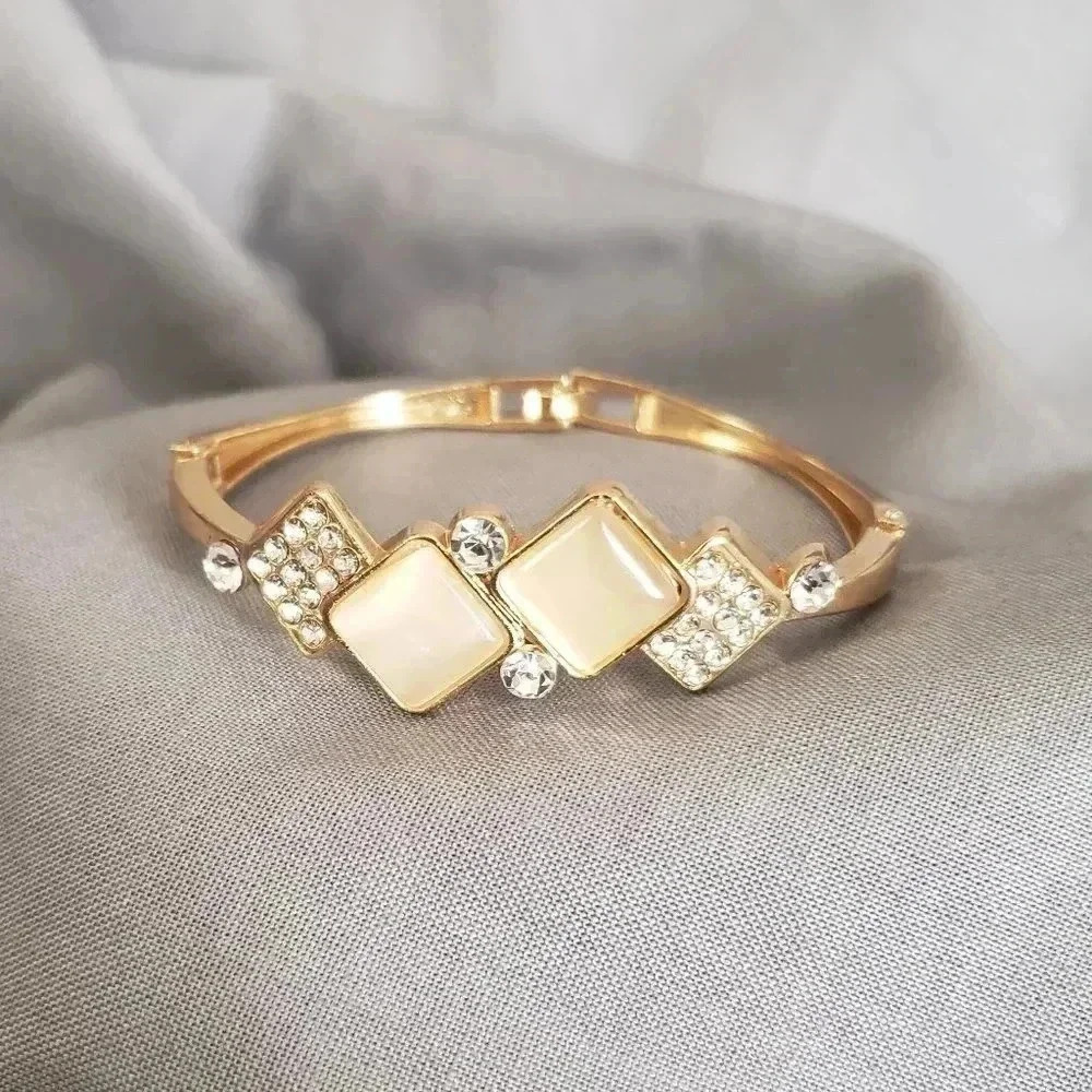 Goldtone Crystal Bracelet‎
